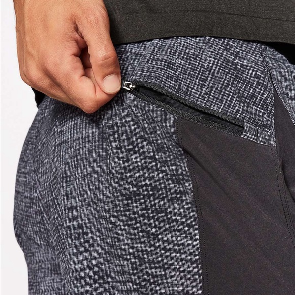 Lululemon Men's T.H.E. Short Linerless Gridiron Starlight Black M - Picture 6 of 15